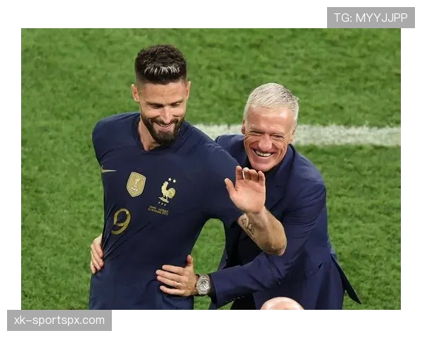 吉鲁与本泽马：终结角色分化，单点支点vs体系渗透