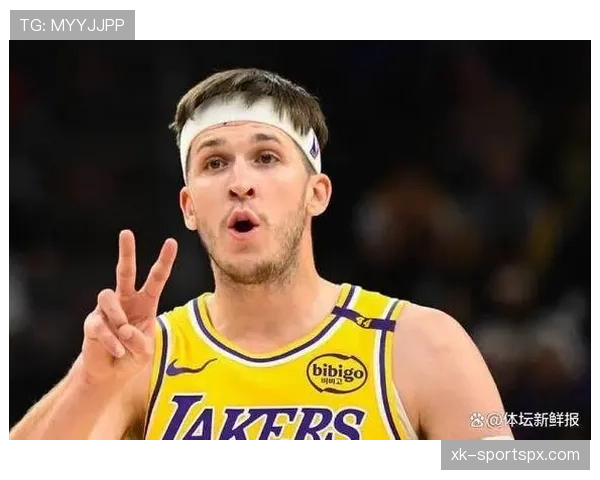 奥斯汀·里夫斯无球跑位提升空间，三分效率低于替补后卫水平